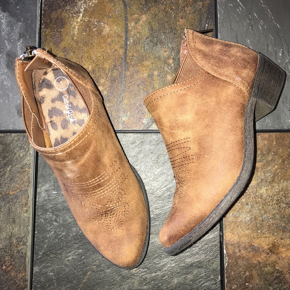 Cat & Jack cowgirl booties (caramel color)